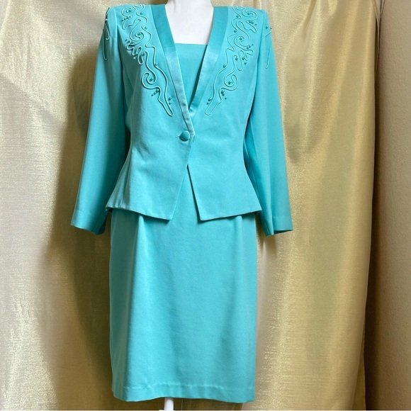 Nah Nah Collection 2 Piece dress suit size 12P - Picture 6 of 16